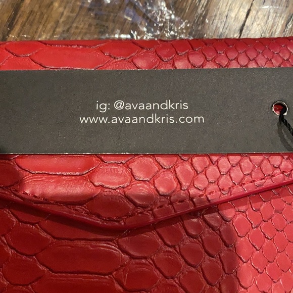 Ava & Kris Meg Ruby Red Faux Snake Skin Mini Purse - Picture 2 of 4